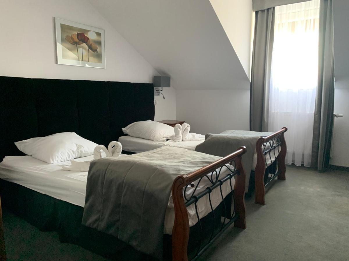 Hotel Kameleon Tarnobrzeg Exteriér fotografie