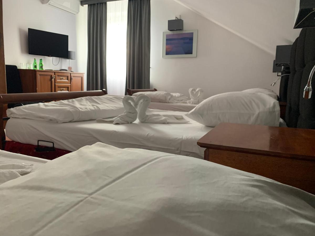 Hotel Kameleon Tarnobrzeg Exteriér fotografie